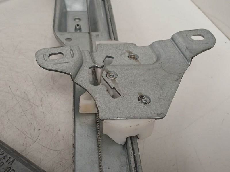 Recambio de elevalunas delantero izquierdo para opel corsa e (x15) 1.4 (08, 68) referencia OEM IAM   