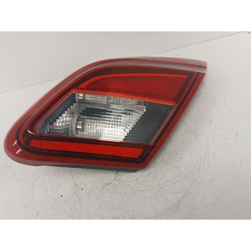 Recambio de piloto trasero derecho interior para opel corsa e (x15) 1.4 (08, 68) referencia OEM IAM 39012624 46003466 