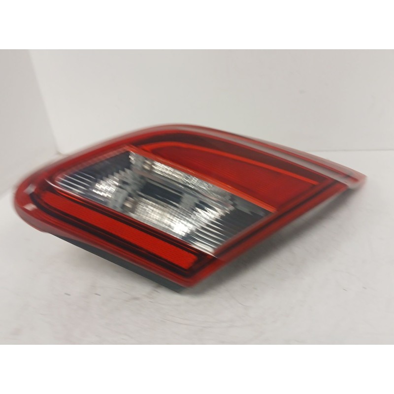 Recambio de piloto trasero derecho interior para opel corsa e (x15) 1.4 (08, 68) referencia OEM IAM 39012624 46003466 