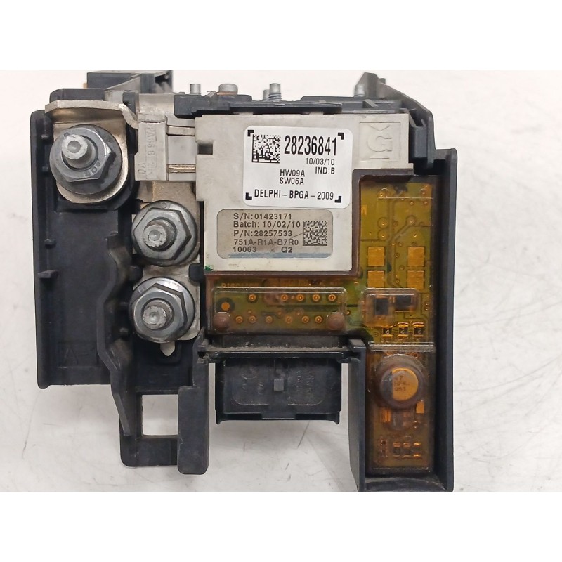 Recambio de caja reles / fusibles para citroën c4 grand picasso i (ua_) 2.0 hdi 138 referencia OEM IAM 28236841 97993N 28257533