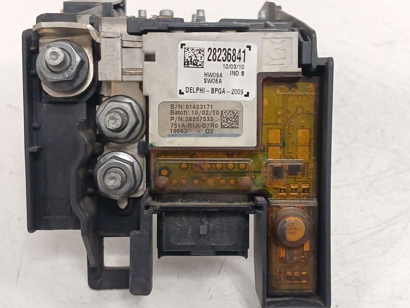 Recambio de caja reles / fusibles para citroën c4 grand picasso i (ua_) 2.0 hdi 138 referencia OEM IAM 28236841 97993N 28257533