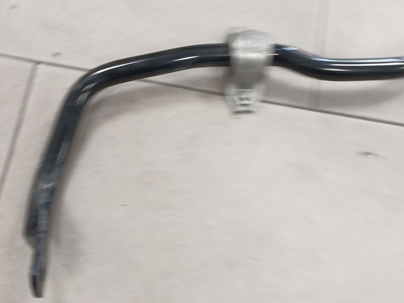 Recambio de barra estabilizadora delantera para volkswagen golf vii (5g1, bq1, be1, be2) 1.6 tdi referencia OEM IAM 5Q0411303N  