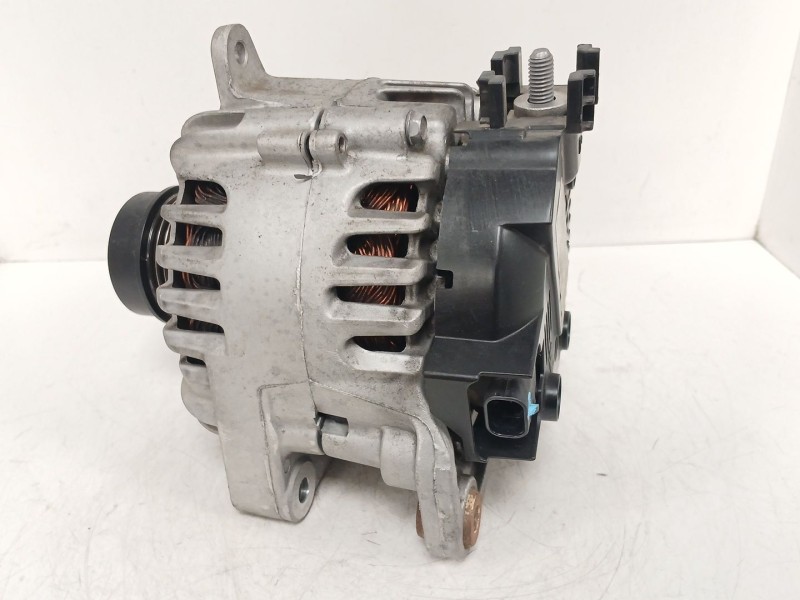 Recambio de alternador para opel astra k (b16) 1.2 turbo (68) referencia OEM IAM 39218019 FG13T157 