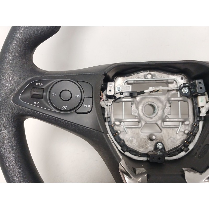 Recambio de volante para opel corsa f (p2jo) 1.5 (68) referencia OEM IAM 2105710393 39196698 