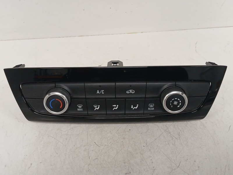 Recambio de mando climatizador para opel corsa f (p2jo) 1.5 (68) referencia OEM IAM 39185221 28636034 