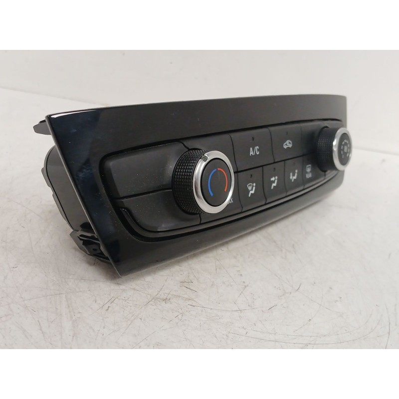 Recambio de mando climatizador para opel corsa f (p2jo) 1.5 (68) referencia OEM IAM 39185221 28636034 