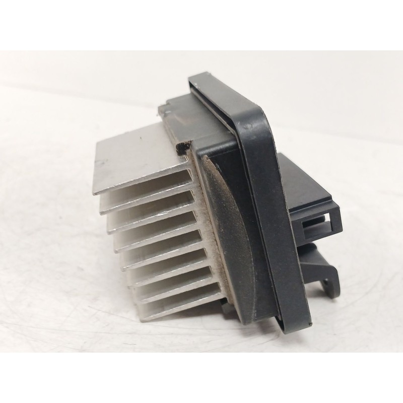 Recambio de resistencia calefaccion para opel corsa f (p2jo) 1.5 (68) referencia OEM IAM 7015011004  