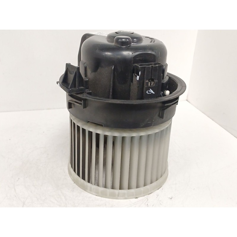 Recambio de motor calefaccion para opel corsa f (p2jo) 1.5 (68) referencia OEM IAM 7015011001  