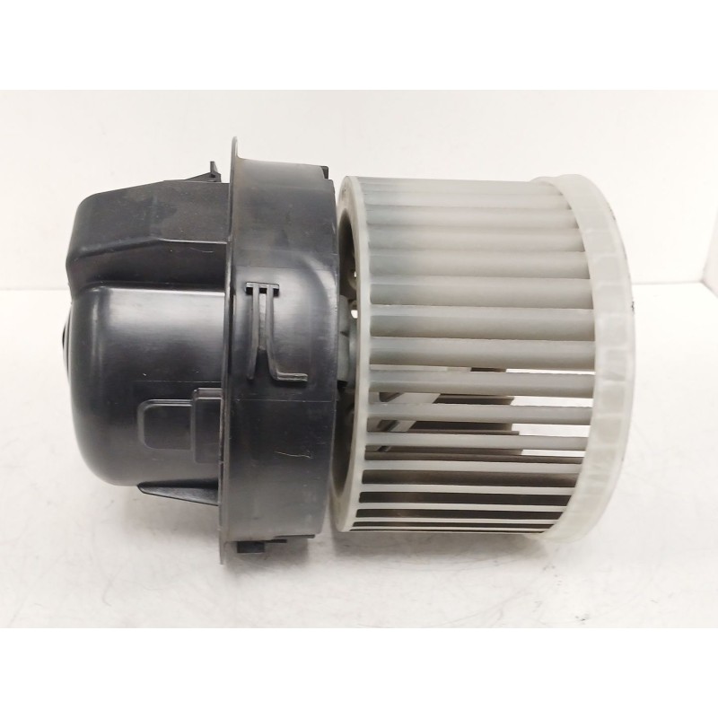 Recambio de motor calefaccion para opel corsa f (p2jo) 1.5 (68) referencia OEM IAM 7015011001  