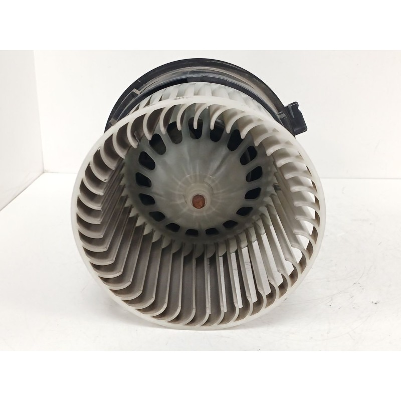 Recambio de motor calefaccion para opel corsa f (p2jo) 1.5 (68) referencia OEM IAM 7015011001  