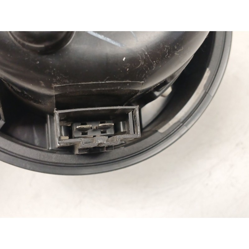Recambio de motor calefaccion para opel corsa f (p2jo) 1.5 (68) referencia OEM IAM 7015011001  