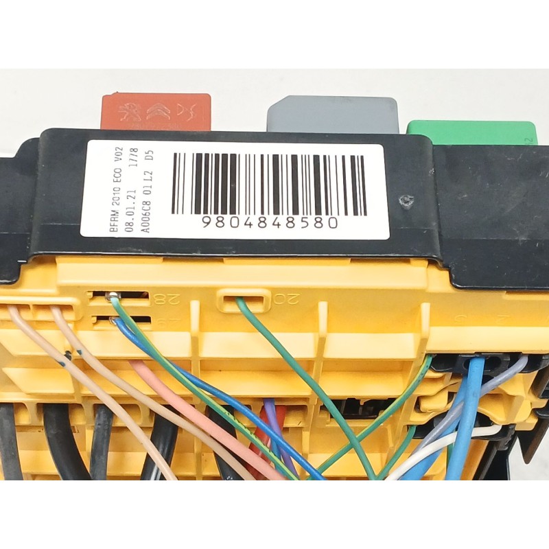 Recambio de caja reles / fusibles para opel corsa f (p2jo) 1.5 (68) referencia OEM IAM 9804848580 43878401 