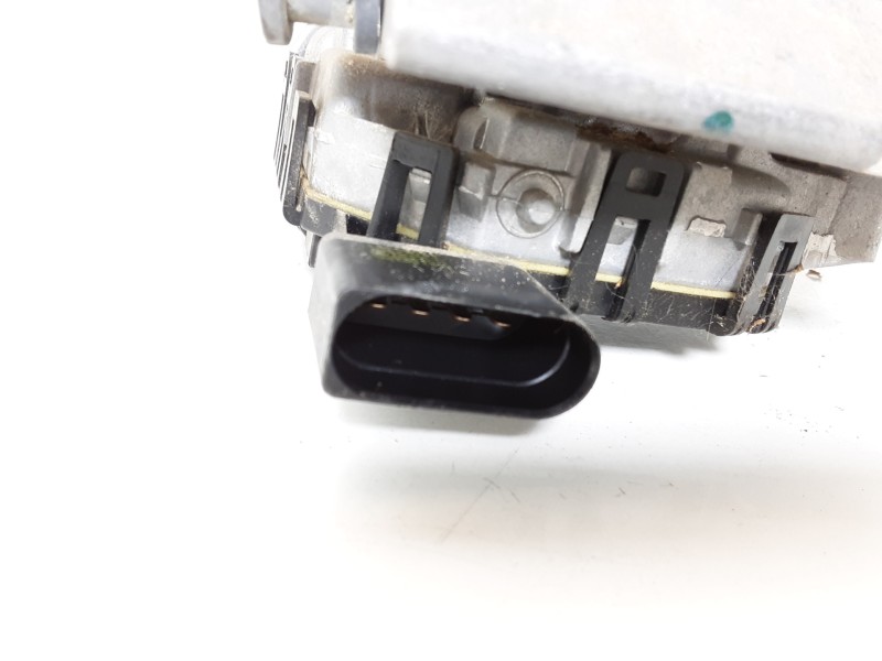 Recambio de motor limpia delantero para ford fiesta (ccn) black&white edition referencia OEM IAM 8A6117B571AB 0390241574 