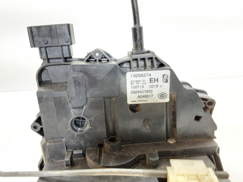 Recambio de cerradura puerta delantera derecha para opel corsa d corsavan referencia OEM IAM 13258274  