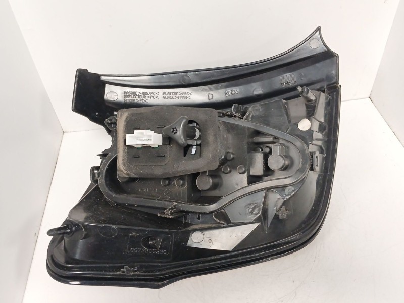Recambio de piloto trasero derecho para citroën c3 ii (sc_) 1.4 referencia OEM IAM   
