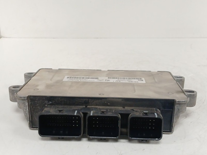 Recambio de centralita motor uce para citroën c3 ii (sc_) 1.4 referencia OEM IAM 1231045398 V29010314A 9676782980