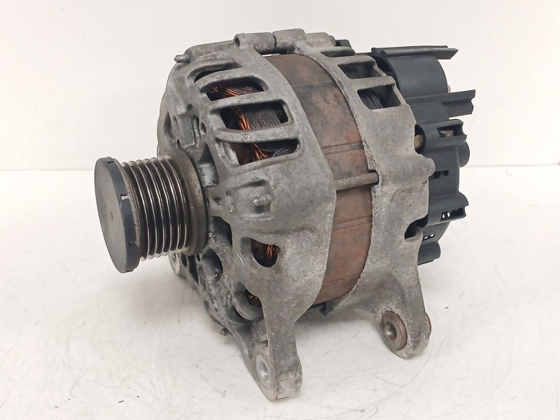 Recambio de alternador para renault captur ii (hf_) tce 155 (hfmn) referencia OEM IAM 231005300R TG12S341 