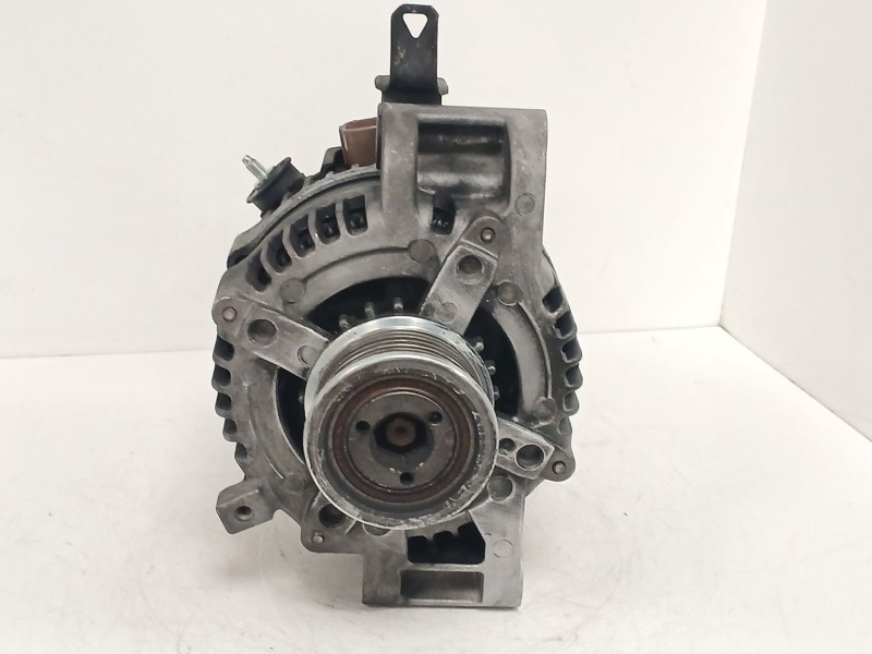 Recambio de alternador para toyota avensis sedán (_t27_) 2.0 d-4d (adt270_) referencia OEM IAM CAL40257GS  