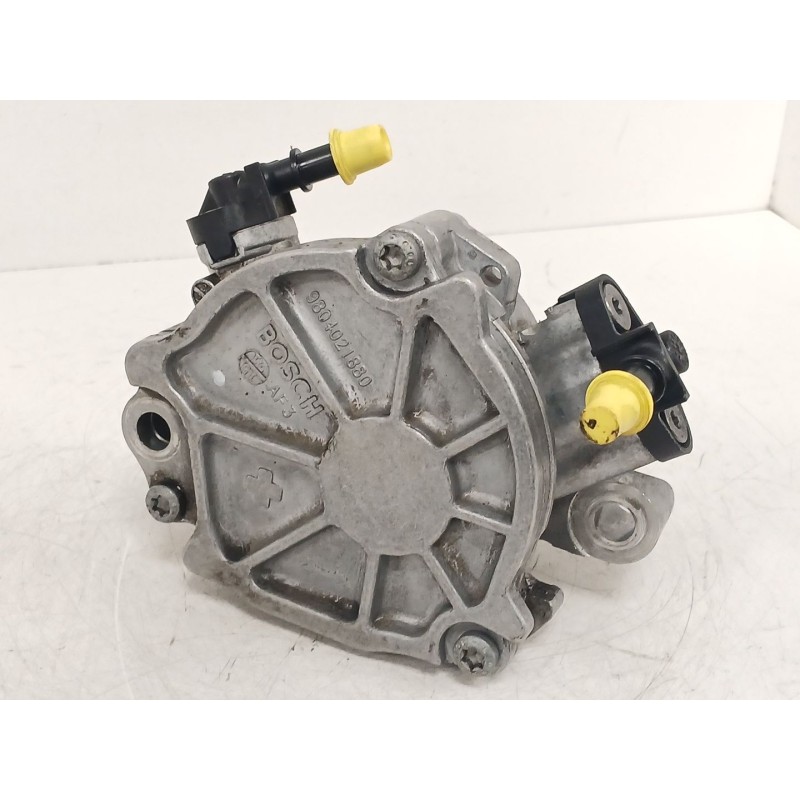 Recambio de depresor freno / bomba vacio para opel corsa f (p2jo) 1.5 (68) referencia OEM IAM 9804021880  