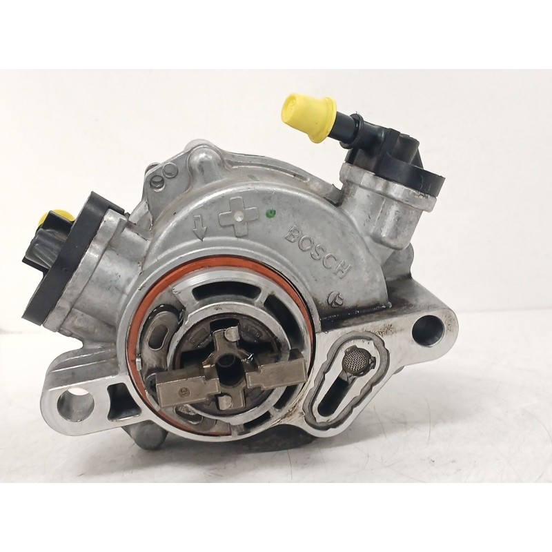 Recambio de depresor freno / bomba vacio para opel corsa f (p2jo) 1.5 (68) referencia OEM IAM 9804021880  