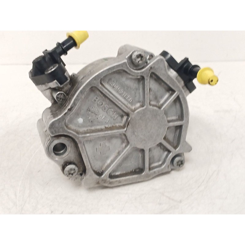 Recambio de depresor freno / bomba vacio para opel corsa f (p2jo) 1.5 (68) referencia OEM IAM 9804021880  