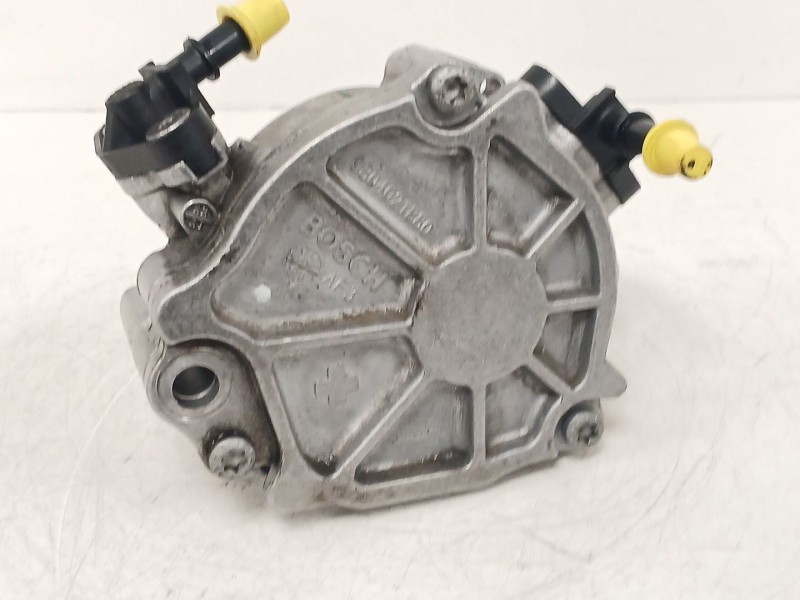 Recambio de depresor freno / bomba vacio para opel corsa f (p2jo) 1.5 (68) referencia OEM IAM 9804021880  