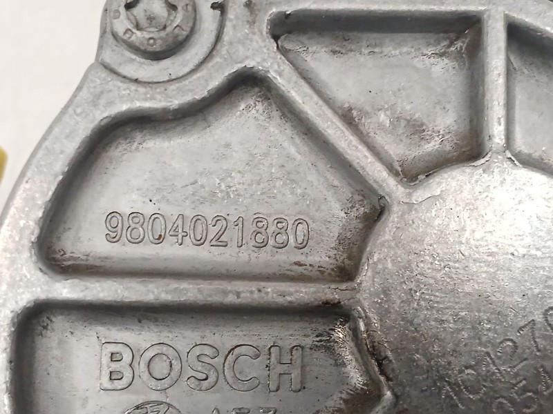 Recambio de depresor freno / bomba vacio para opel corsa f (p2jo) 1.5 (68) referencia OEM IAM 9804021880  
