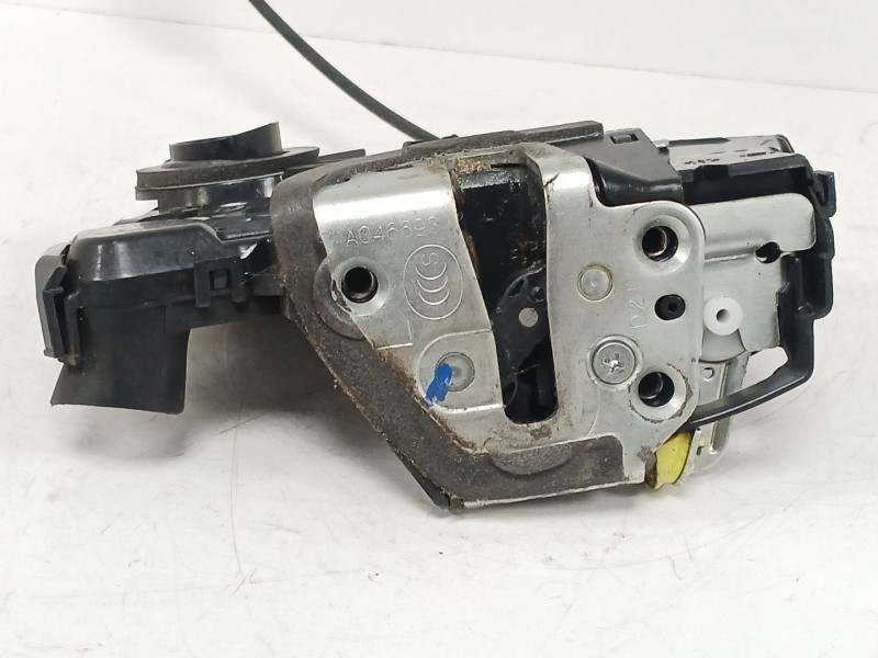 Recambio de cerradura puerta delantera izquierda para toyota avensis sedán (_t27_) 2.0 d-4d (adt270_) referencia OEM IAM   
