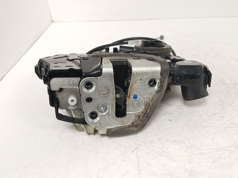 Recambio de cerradura puerta delantera derecha para toyota avensis sedán (_t27_) 2.0 d-4d (adt270_) referencia OEM IAM   