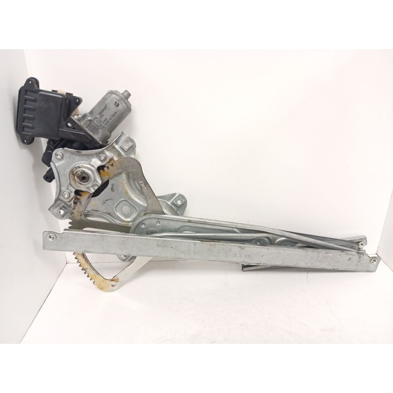 Recambio de elevalunas delantero izquierdo para toyota avensis sedán (_t27_) 2.0 d-4d (adt270_) referencia OEM IAM 8570202020 96