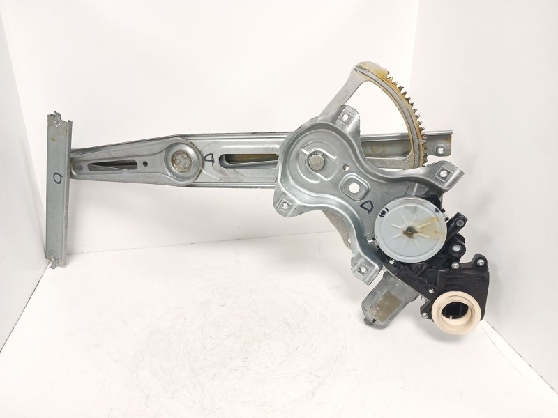 Recambio de elevalunas delantero derecho para toyota avensis sedán (_t27_) 2.0 d-4d (adt270_) referencia OEM IAM 8570102010 9619