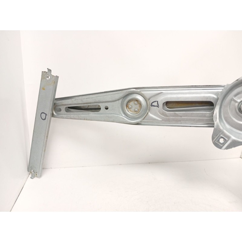 Recambio de elevalunas delantero derecho para toyota avensis sedán (_t27_) 2.0 d-4d (adt270_) referencia OEM IAM 8570102010 9619