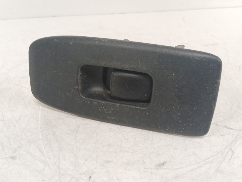 Recambio de mando elevalunas delantero derecho para mitsubishi montero (v60/v70) 3.2 di-d cat referencia OEM IAM MR445652  