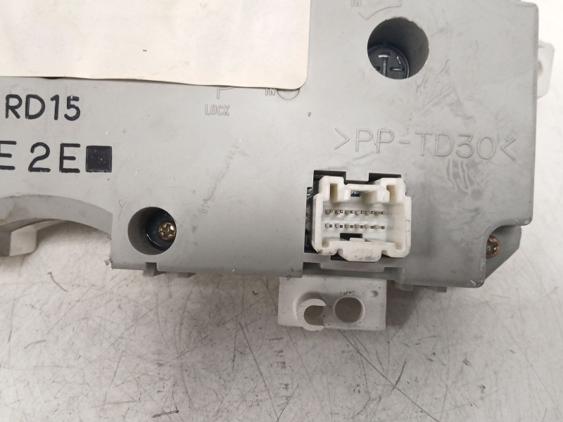 Recambio de mando climatizador para mazda 6 berlina (gg) 2.0 diesel cat referencia OEM IAM   
