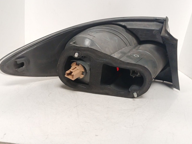 Recambio de piloto trasero derecho para mazda 6 berlina (gg) 2.0 diesel cat referencia OEM IAM   