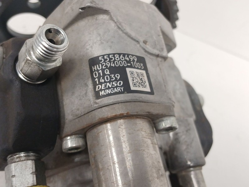 Recambio de bomba inyeccion para opel astra j (p10) 1.7 cdti (68) referencia OEM IAM 55586499 2940001003 