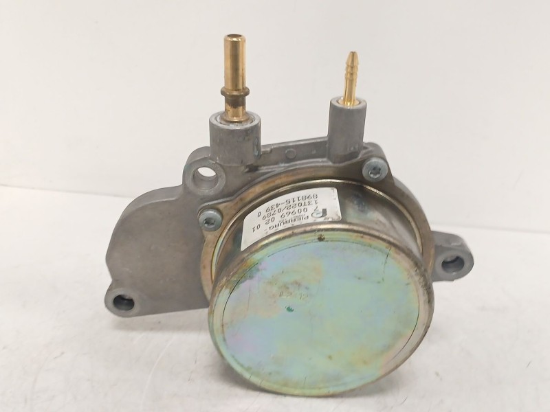 Recambio de depresor freno / bomba vacio para opel astra j (p10) 1.7 cdti (68) referencia OEM IAM 13T0220789 8981154390 70096902