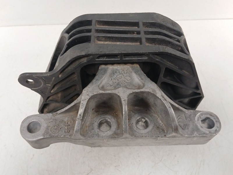 Recambio de soporte motor derecho para opel corsa f (p2jo) 1.5 (68) referencia OEM IAM CMP243427  