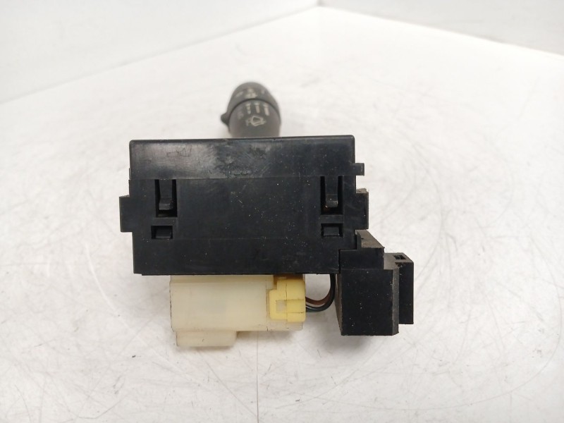 Recambio de mando limpia para nissan serena (c23m) 2.3 diesel referencia OEM IAM   