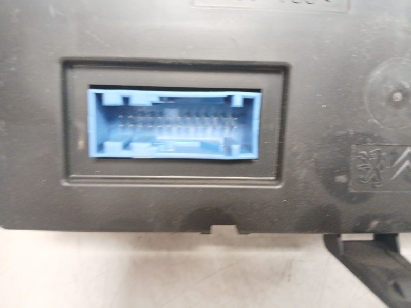 Recambio de mando climatizador para citroën c2 1.4 hdi referencia OEM IAM 96530443XT  