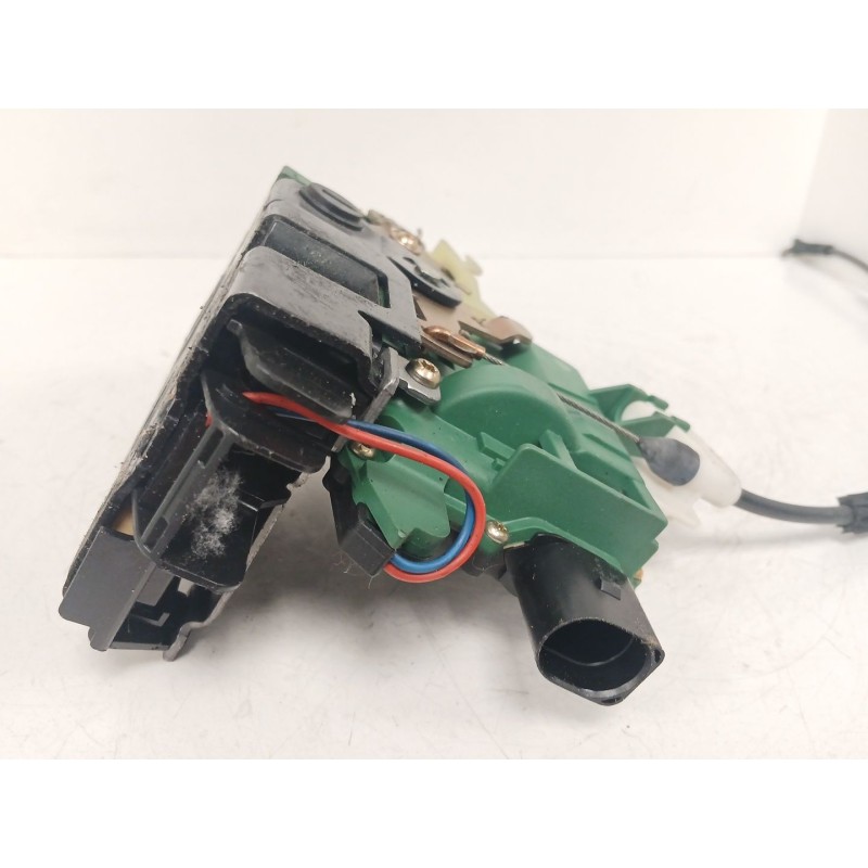 Recambio de motor cierre centralizado trasero izquierdo para volkswagen golf iv berlina (1j1) 1.9 tdi referencia OEM IAM   