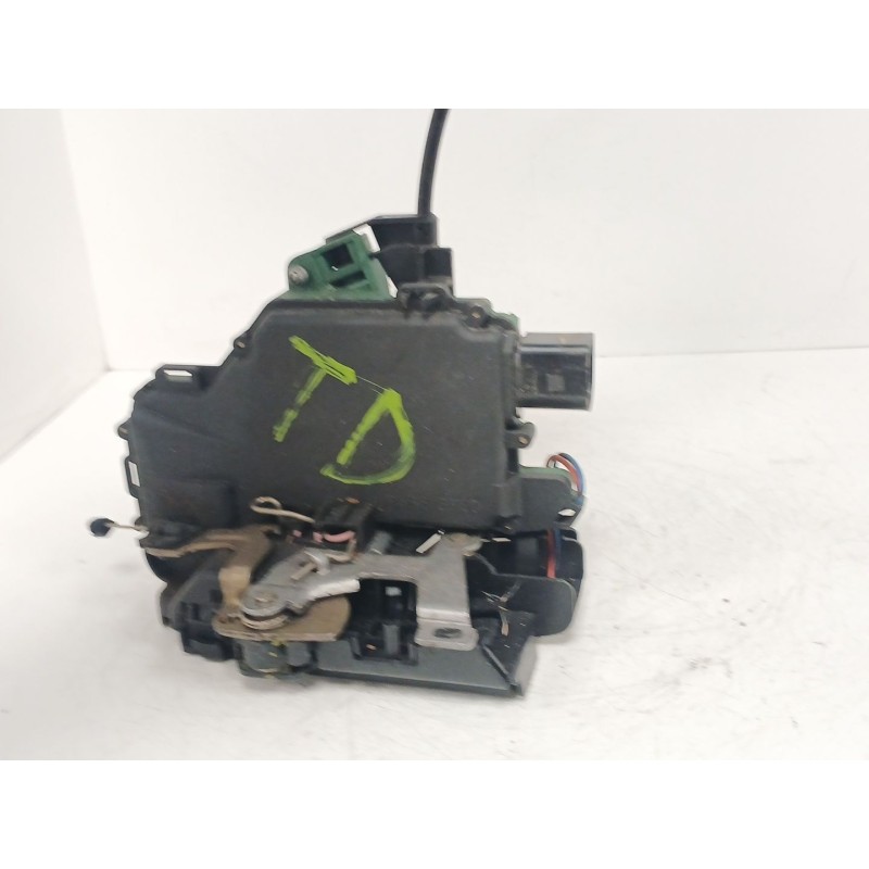 Recambio de motor cierre centralizado trasero derecho para volkswagen golf iv berlina (1j1) 1.9 tdi referencia OEM IAM   