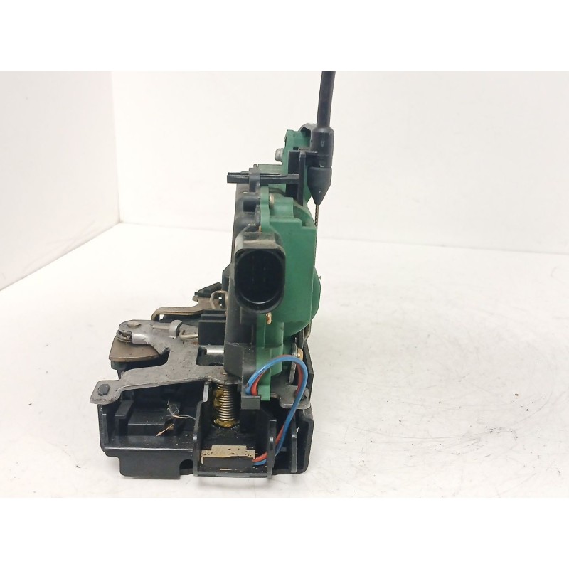 Recambio de motor cierre centralizado trasero derecho para volkswagen golf iv berlina (1j1) 1.9 tdi referencia OEM IAM   