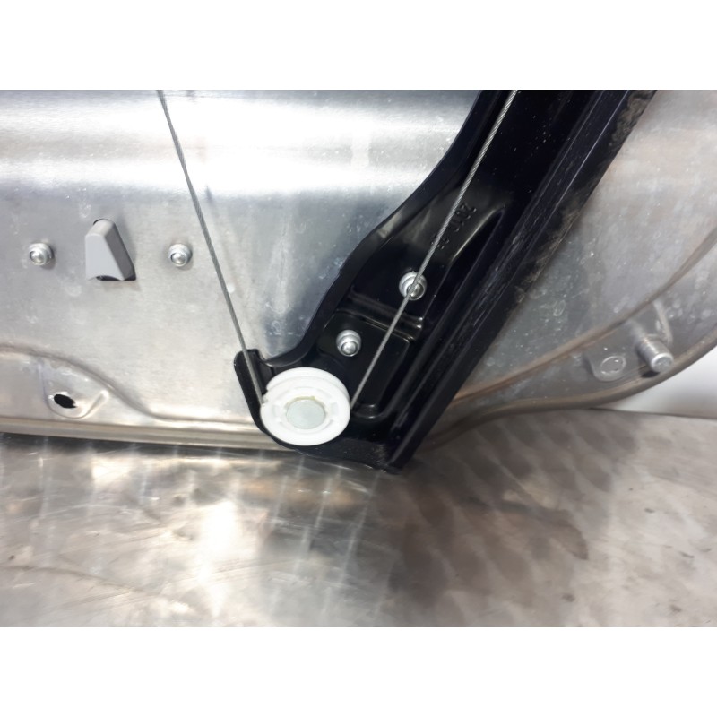 Recambio de elevalunas delantero izquierdo para mercedes-benz clase c (w204) berlina 2.1 cdi cat referencia OEM IAM A2048201902 