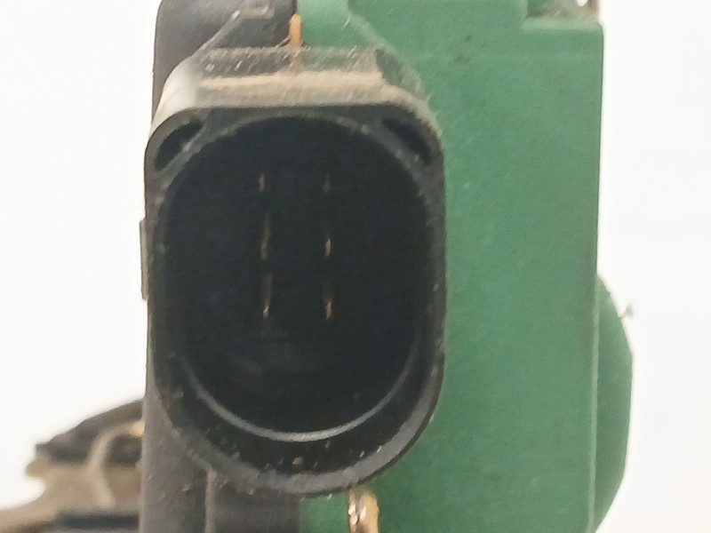 Recambio de motor cierre centralizado trasero derecho para volkswagen golf iv berlina (1j1) 1.9 tdi referencia OEM IAM   
