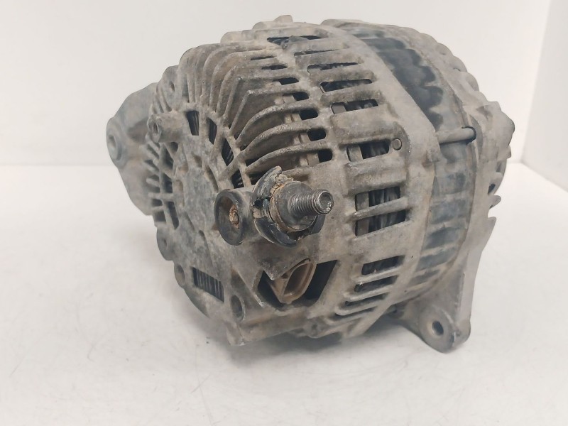 Recambio de alternador para nissan pathfinder iii (r51) 2.5 dci 4wd referencia OEM IAM   