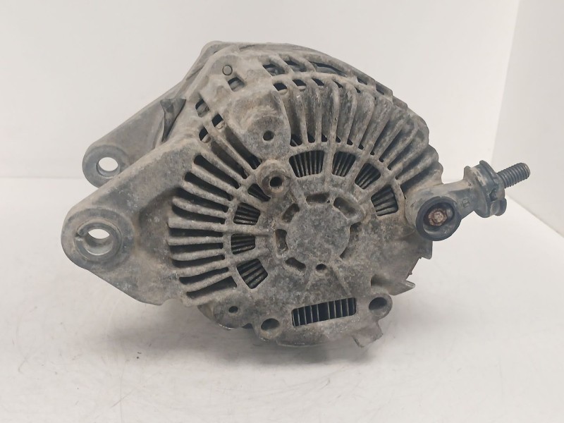Recambio de alternador para nissan pathfinder iii (r51) 2.5 dci 4wd referencia OEM IAM   