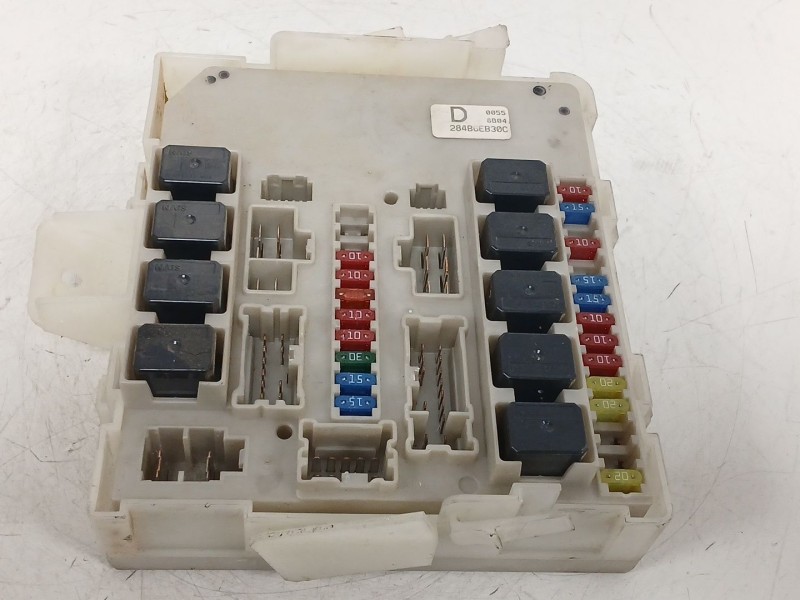Recambio de caja reles / fusibles para nissan pathfinder iii (r51) 2.5 dci 4wd referencia OEM IAM 284B6EB30C  