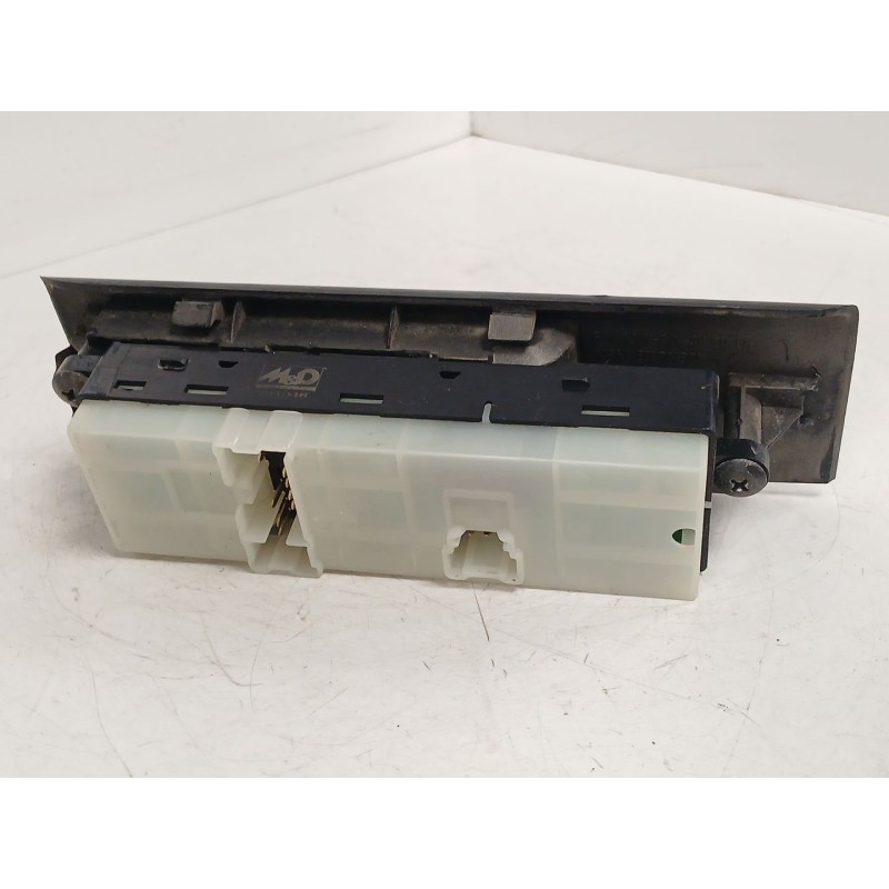 Recambio de mando elevalunas delantero izquierdo para nissan pathfinder iii (r51) 2.5 dci 4wd referencia OEM IAM   