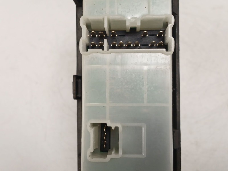 Recambio de mando elevalunas delantero izquierdo para nissan pathfinder iii (r51) 2.5 dci 4wd referencia OEM IAM   
